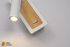 Lámpara de pared LED de hierro moderna para mesita de noche, luz de punto, interruptor de cuchillo para dormitorio con base de lluvia de madera