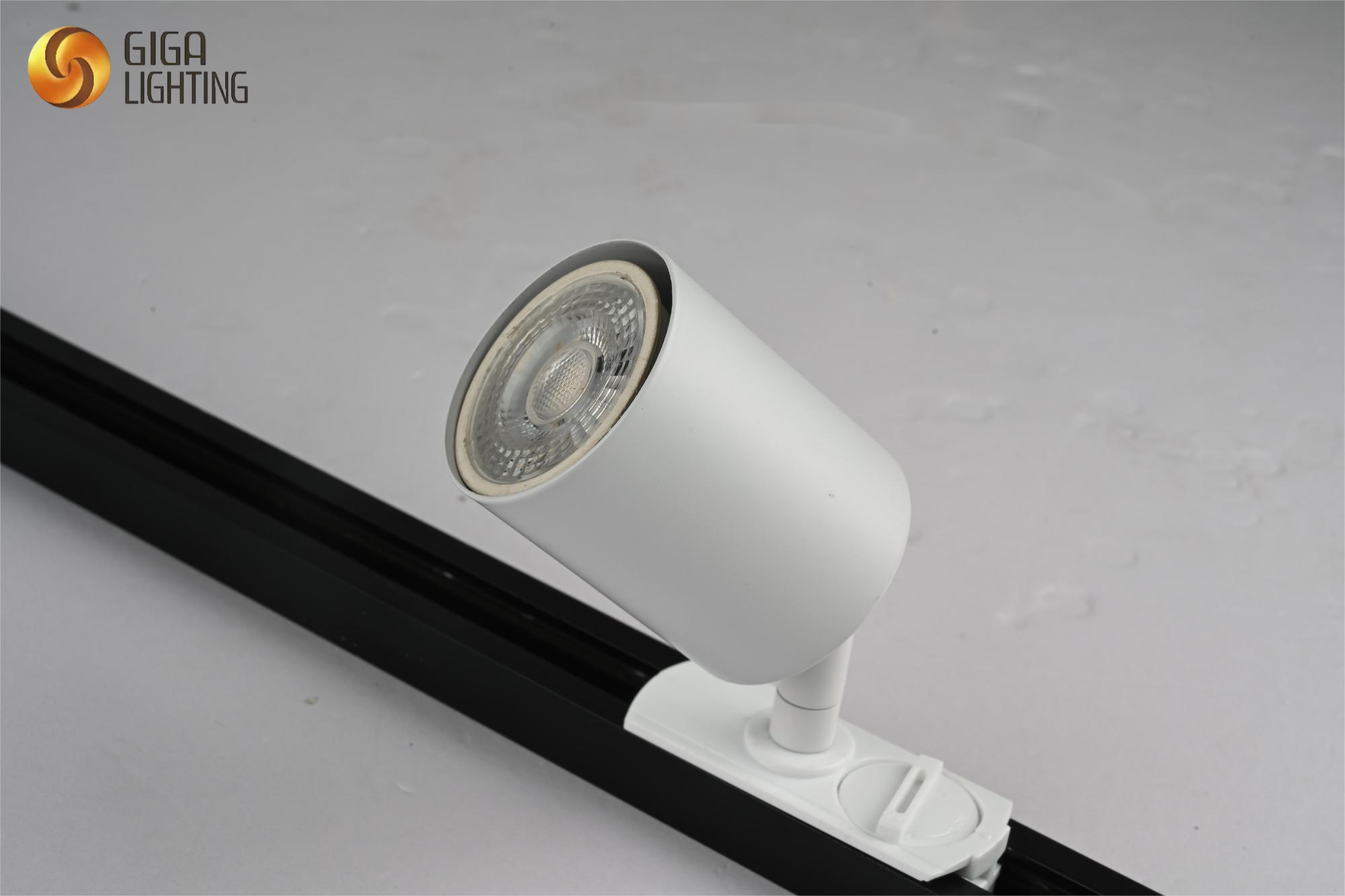 Focos de techo de producción a granel CE VDE Foco de techo redondo negro mate giratorio ajustable, casquillo GU10, luz de techo montada en superficie de aluminio Lámpara de techo Downlight